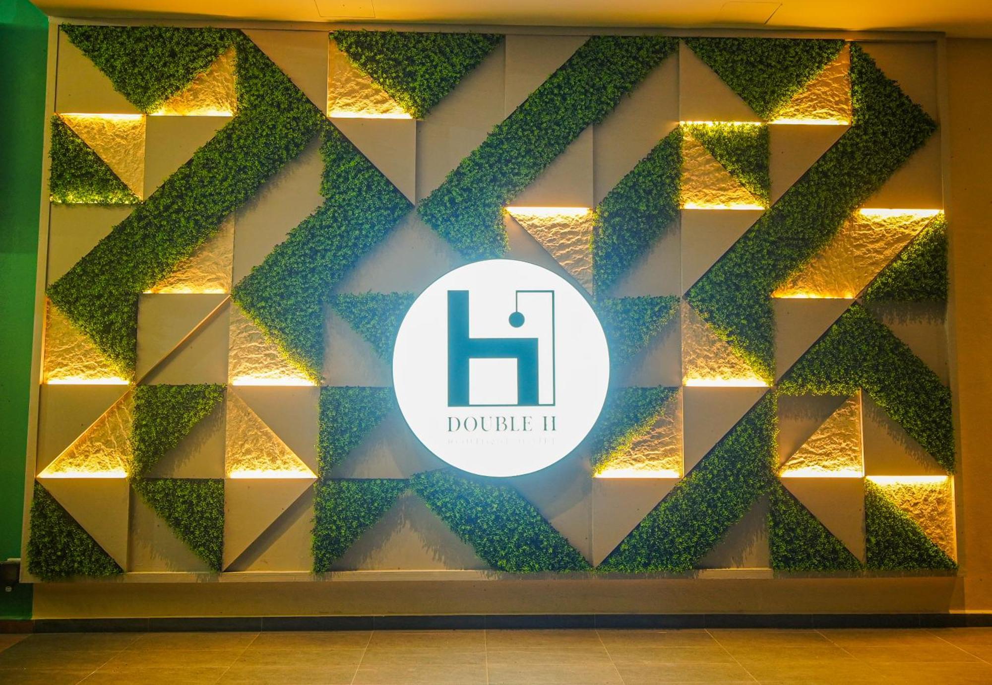 Double H Boutique Hotel كُوالا تيرينغانو المظهر الخارجي الصورة